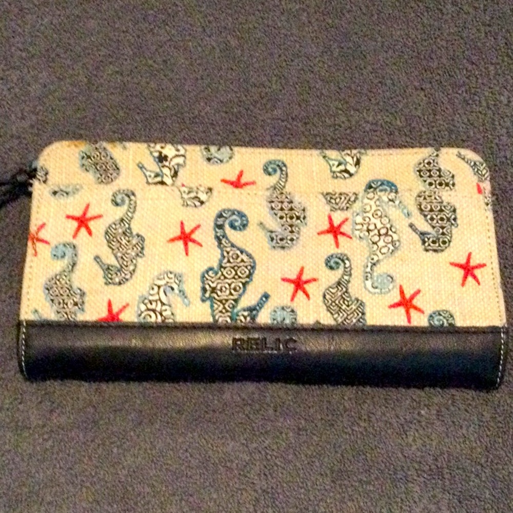 Final sale price❗️Relic nautical accordian credit card wallet with top zipper